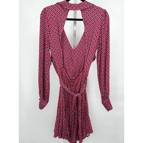 It Takes Two Long Sleeve Open Back Mini Dress Medium‎ - Picture 6 of 8